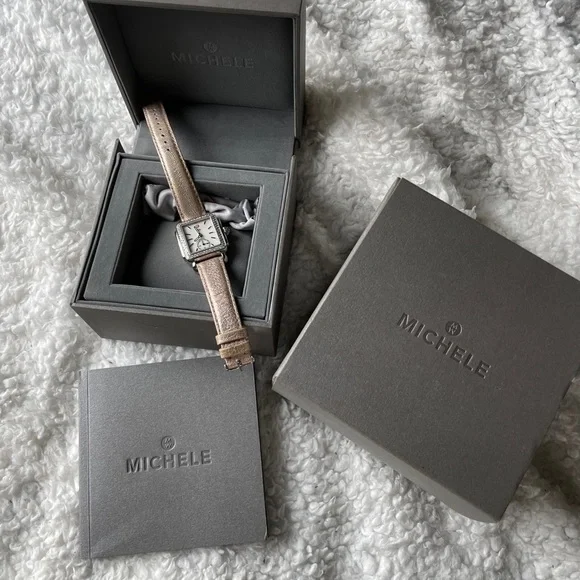 Michele | Accessories | Christmas Sale Stunning Michele  display picture 1